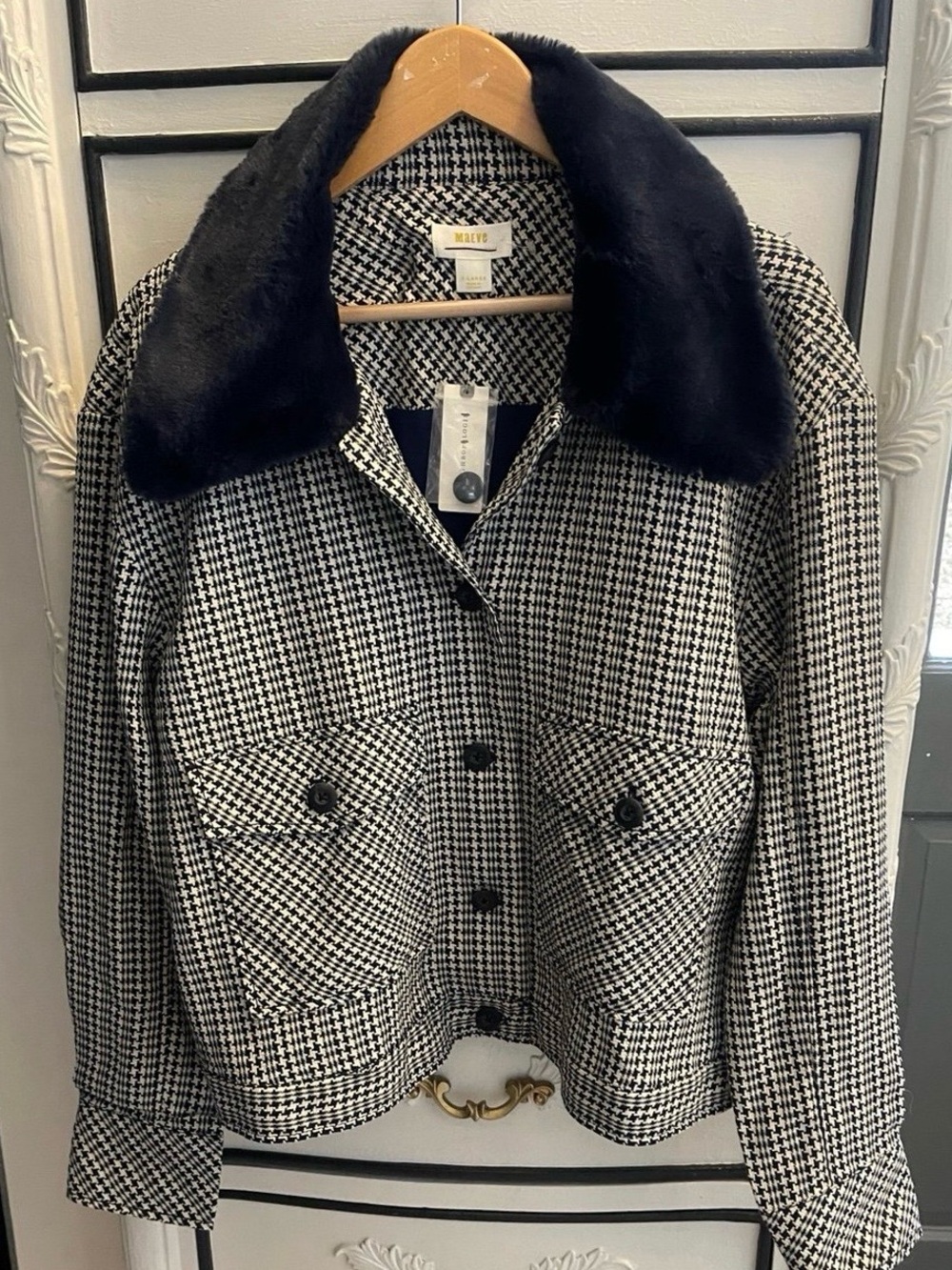 Maeve by Anthropologie XL Jacket Navy
Houndstooth Plaid with Faux Fur Trim NWT